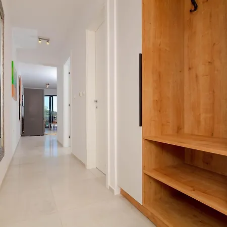 Apartment Oranz Banjole