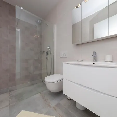 Apartment Oranz