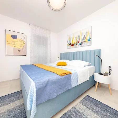 Oranz Apartment *